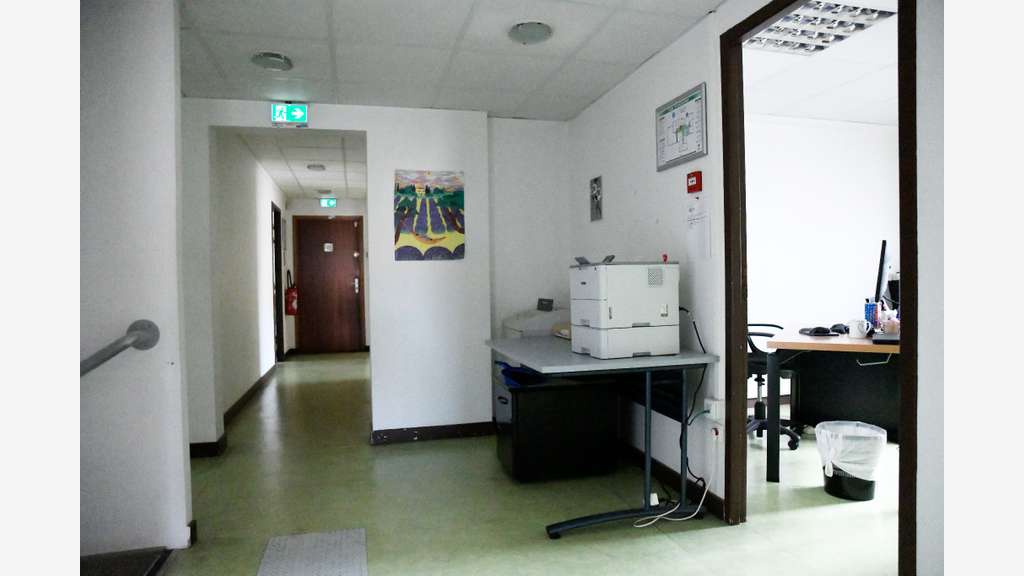 BUREAUX - 445 M² - VALENCE CHATEAUVERT