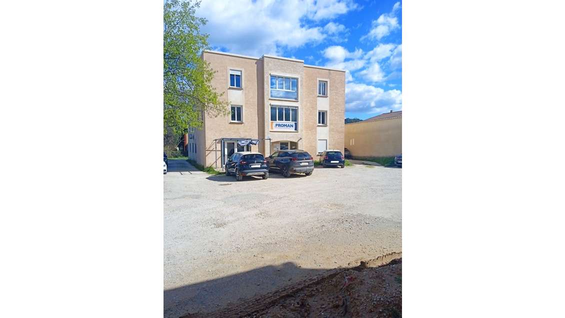 Immeuble Professionnel à usage de Bureaux