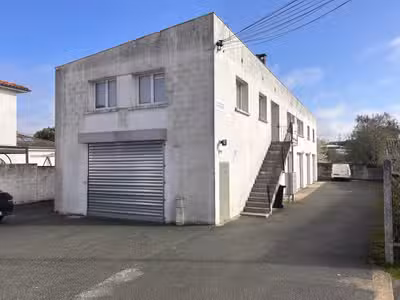 CENON – Immeuble professionnel indépendant – 9 bur