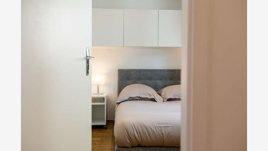 ENSEMBLE IMMOB. DE TOURISME- 3  APPARTEMENTS