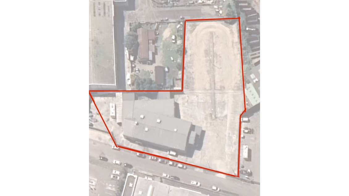 Local commercial 1100 m2