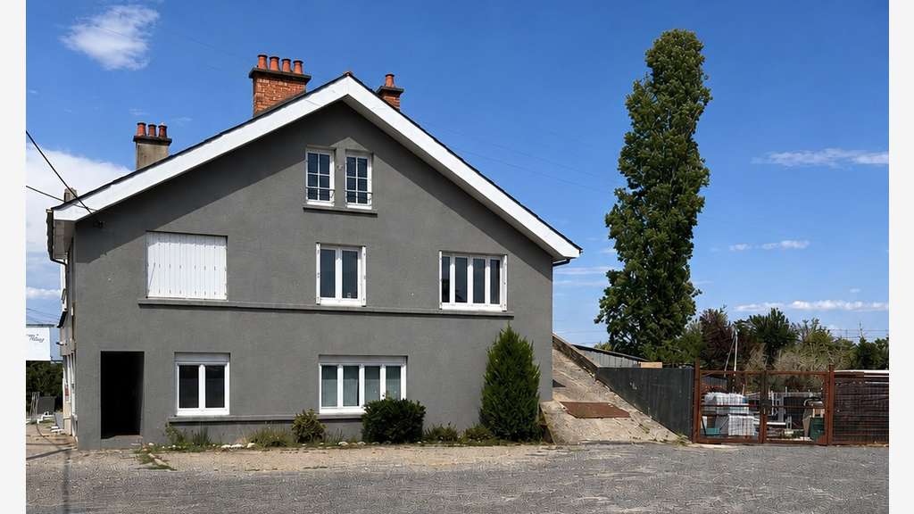 Ensemble immobilier mixte 500 m² + 2 logements