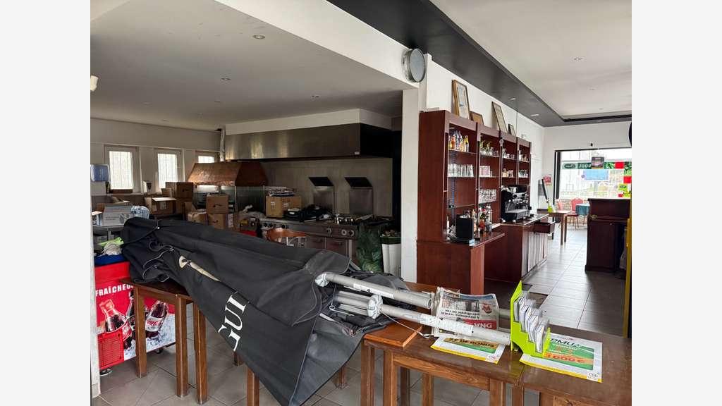 AV local 167m² très forte visibilité à Strasbourg