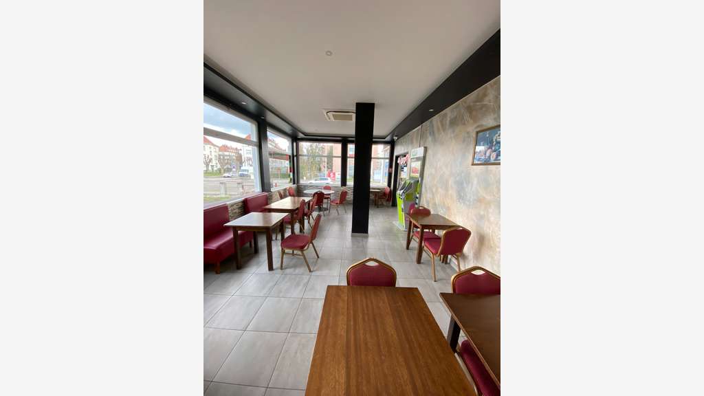 AV local 167m² très forte visibilité à Strasbourg