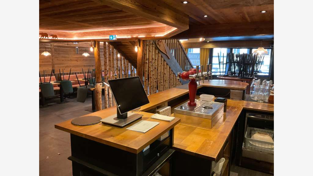 VENTE RESTAURANT AVEC OU SANS FONDS DE COMMERCE