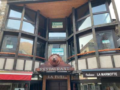 VENTE RESTAURANT AVEC OU SANS FONDS DE COMMERCE