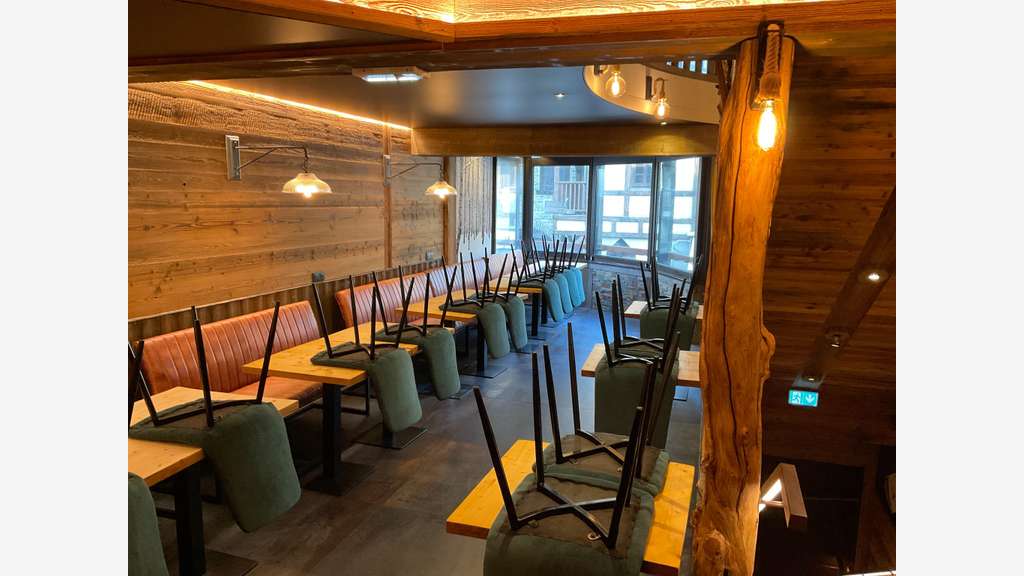 VENTE RESTAURANT AVEC OU SANS FONDS DE COMMERCE