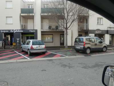 Vente murs commerciaux avec vitrine à Bastia