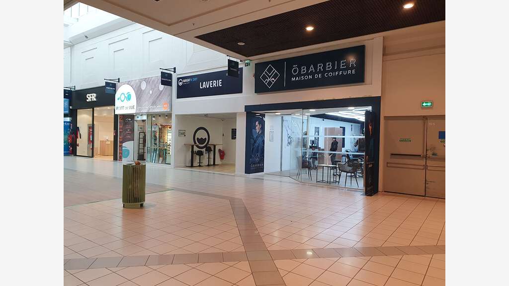 Vente local 80m² en galerie marchande à Lormont