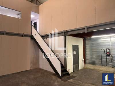 Vente Locaux d'activités - Entrepôts à Peymeinade