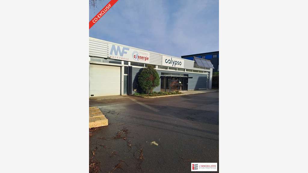 Local d'activité 1000m² à vendre à Cesson Sévigné