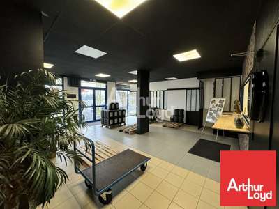 Vente Locaux d'activités - Entrepôts à Chauray