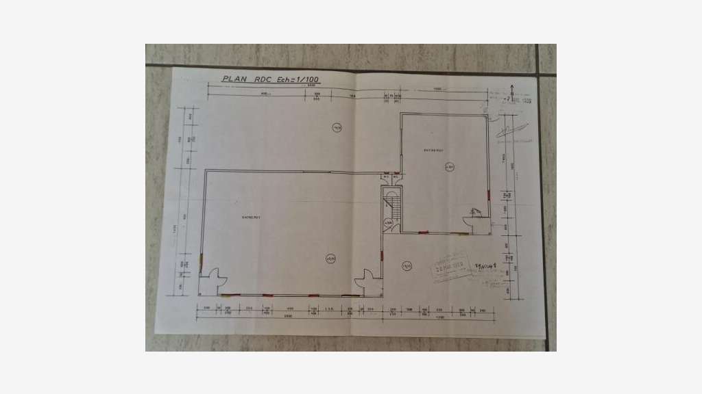Vente local d'activité de 800m² aux Angles
