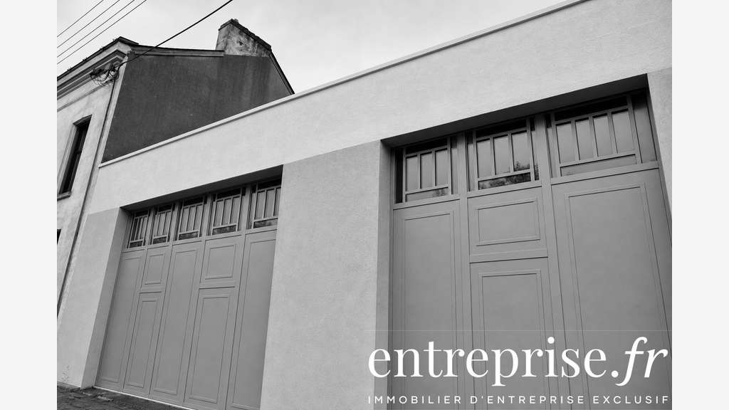 Local d’activité rénové 261m² à vendre à Angers