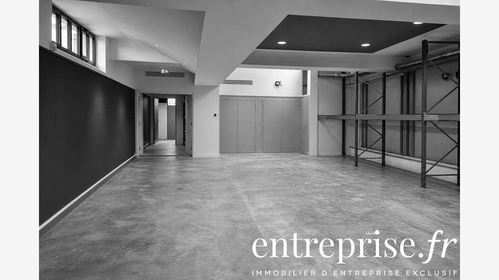 Local d’activité rénové 261m² à vendre à Angers