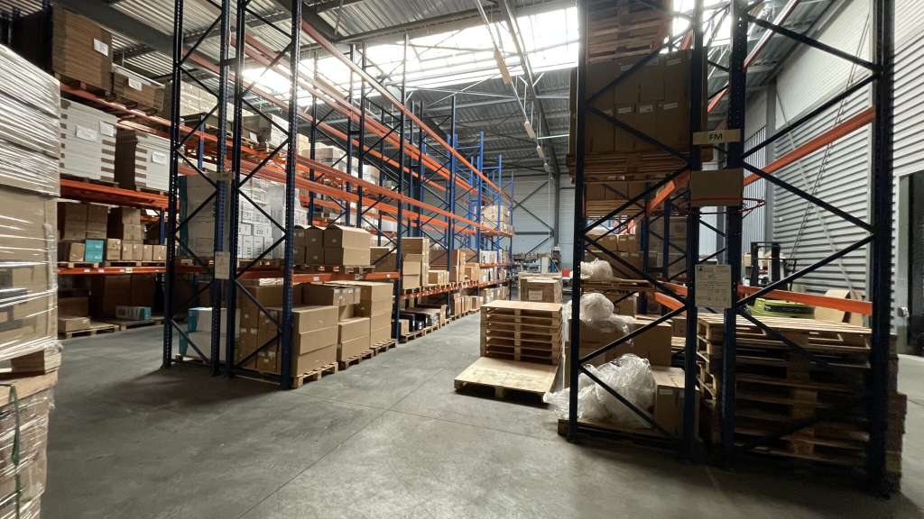 Vente local d'activité 1170m² à Tiercé Angers Nord