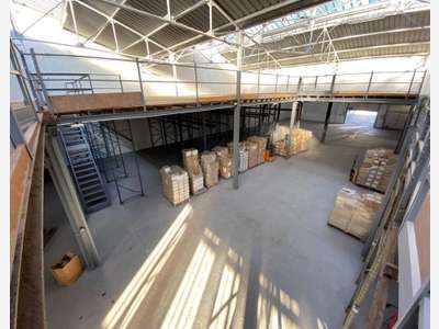 À vendre local industriel 2485m² à Argenteuil