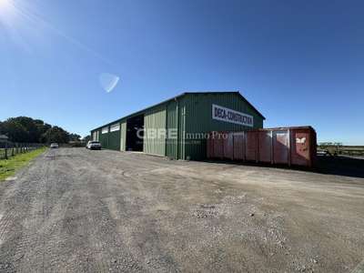 Local d'activité sur 5000m² à vendre à Aslonnes