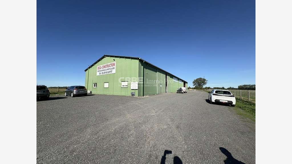 Local d'activité sur 5000m² à vendre à Aslonnes