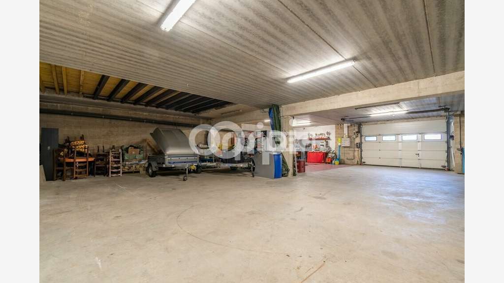 Local atypique à vendre à Villers-aux-Noeuds