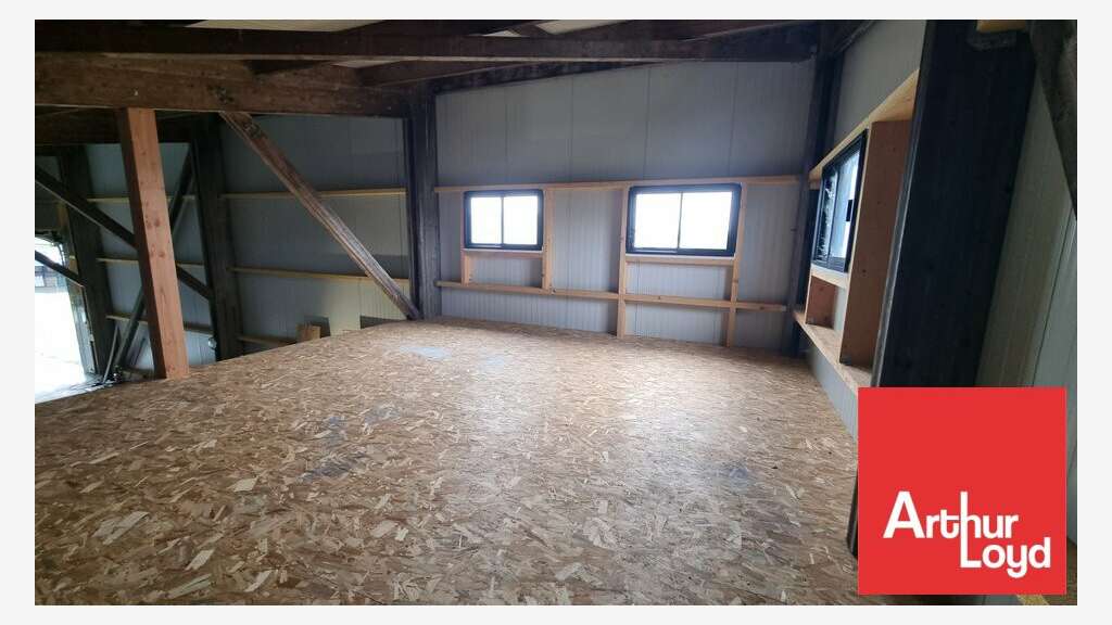 Depot activités artisanales à vendre à Chauvigny