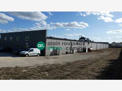 Vente local d'activité 5775m² à Doué-la-Fontaine