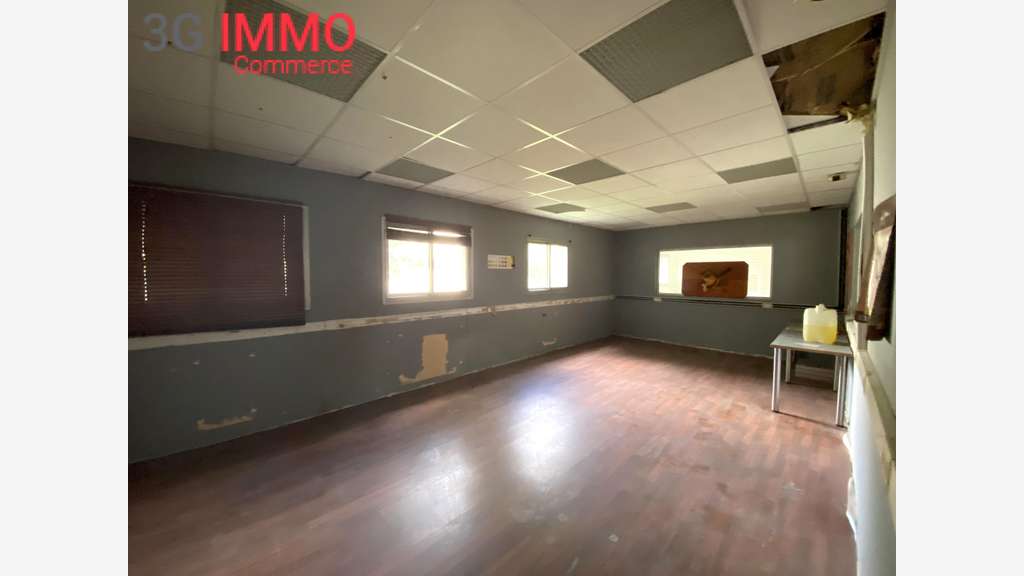 Vente superbe bâtiment activité 610m² à Agen