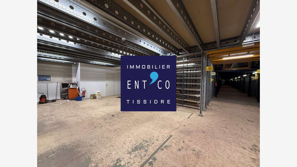 Entrepôt de 1580m² à vendre à Agen