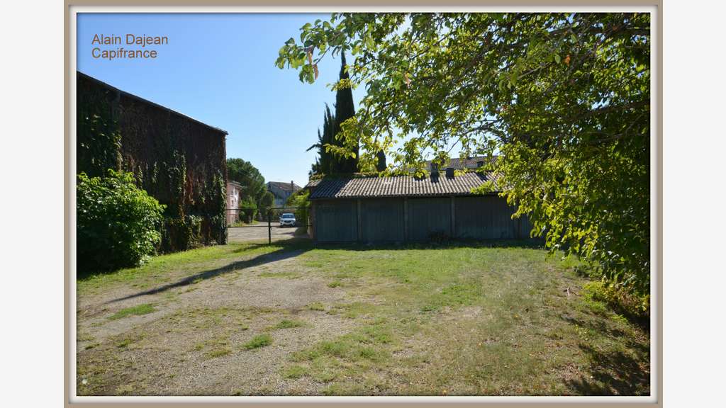 Local Professionnel à vendre AGEN (47)- Surface 