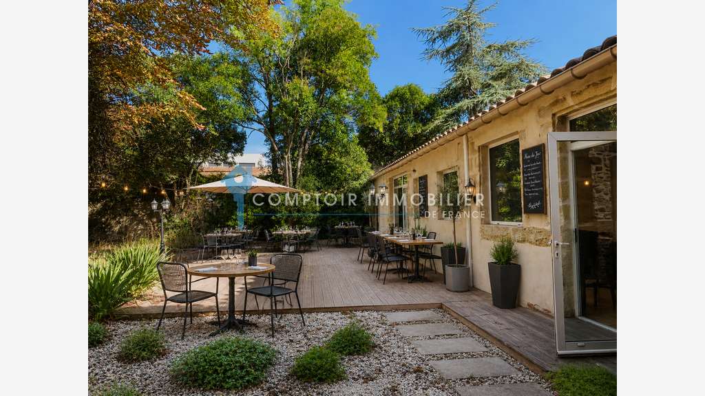 Vente ensemble commerce + habitation à Aimargues