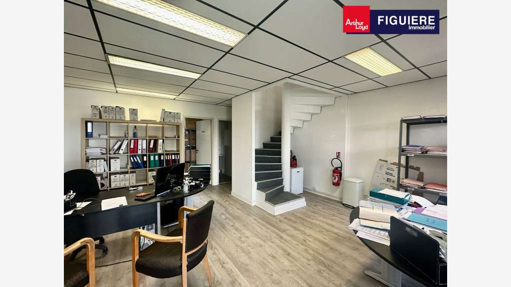 EXCLUSIVITE local mixte à Aix-en-Provence D9/A51