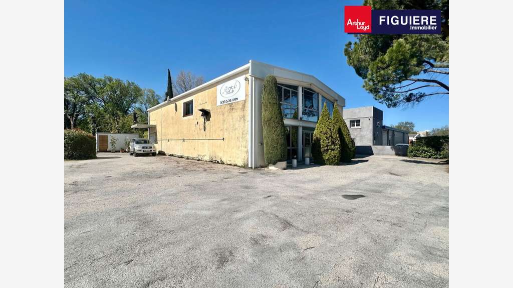 Bâtiment indépendant/laboratoire culinaire à Aix