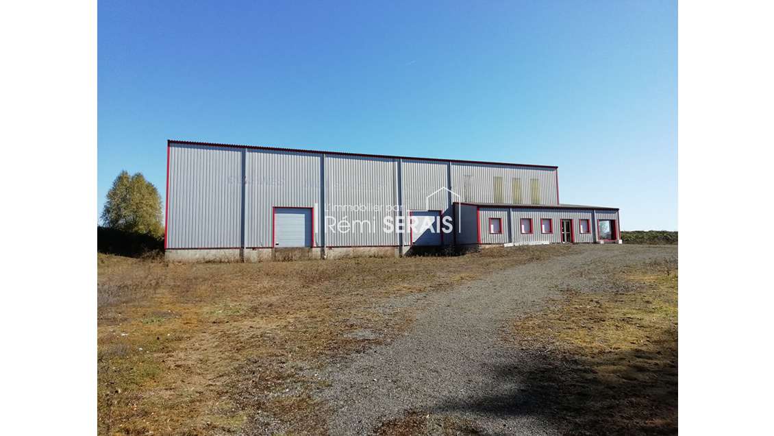 Entrepôt / local industriel Alençon 1200 m2