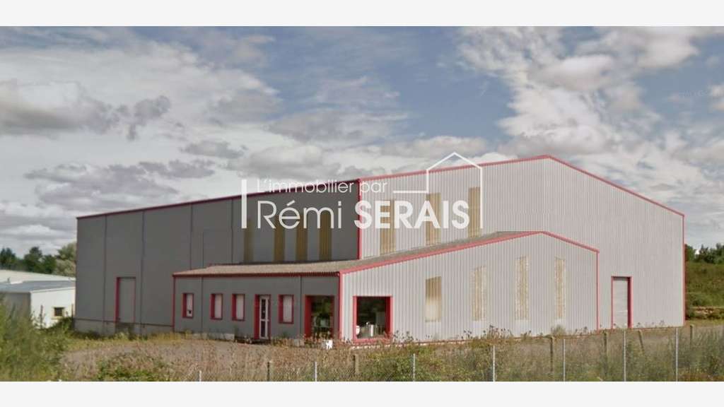 AV entrepôt / local industriel 1200m² à Alençon
