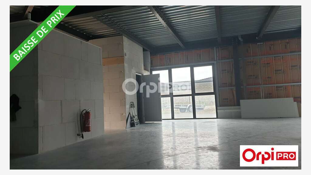 Local d'activité 108m² à vendre à Alixan
