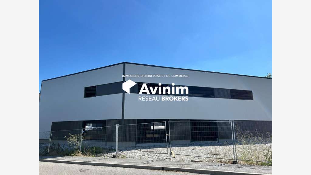 Bâtiment d'activité à vendre 315m²