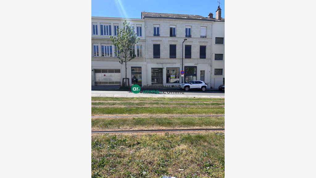 Vente murs commerciaux env. 500m² à Angers centre