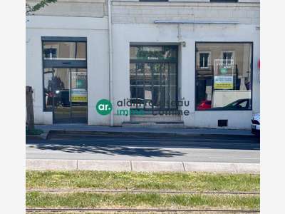 Vente murs commerciaux env. 500m² à Angers centre
