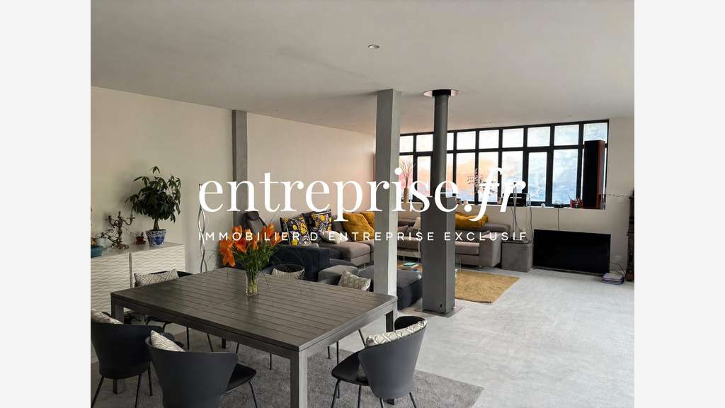 AV ensemble mixte 600m² atelier loft maison Angers