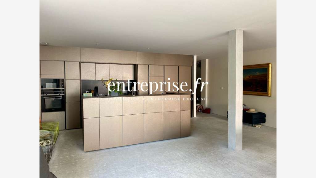 AV ensemble mixte 600m² atelier loft maison Angers