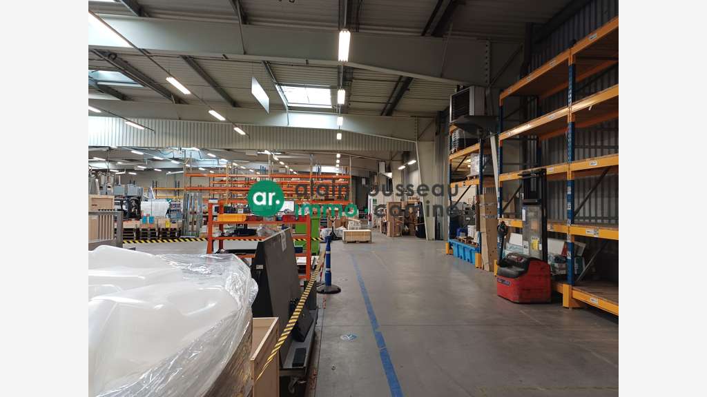Rare A vendre site industriel 8100m² ZI Beaucouzé