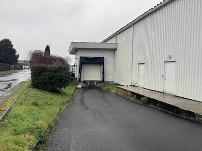 Local d'activité de 1000m² à vendre ZI Angoulème