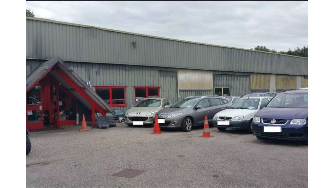 Entrepôt 1700m² ZI Cesard à Seynod à Annecy