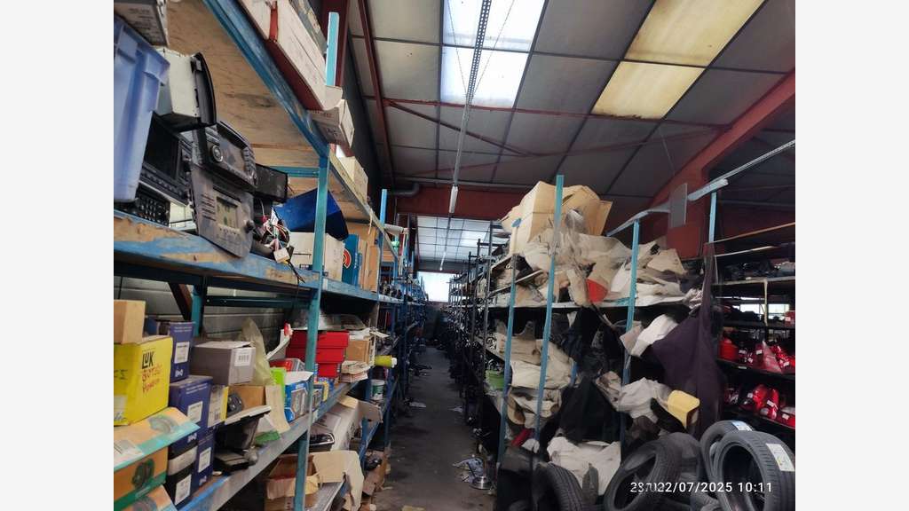 Entrepôt 1700m² ZI Cesard à Seynod à Annecy