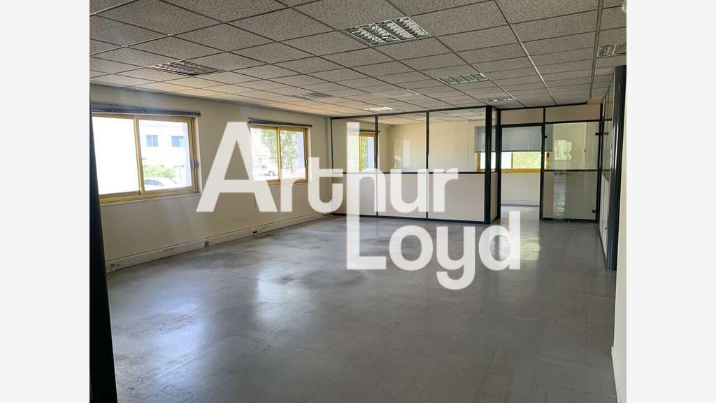 Vente local d'activité 864m² sur 1500m² à Annecy 