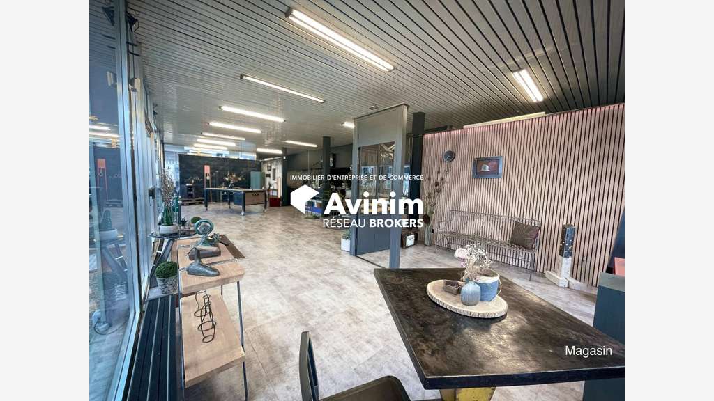 Locaux 300m² sur 150m² Zone Activités d’Annemasse