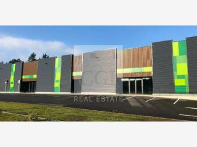 Vente local commercial 2950m² à Anse