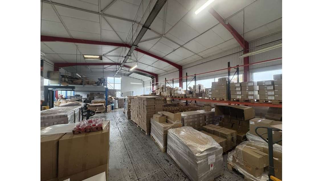 À vendre local d'activités 1 250m² à Argenteuil