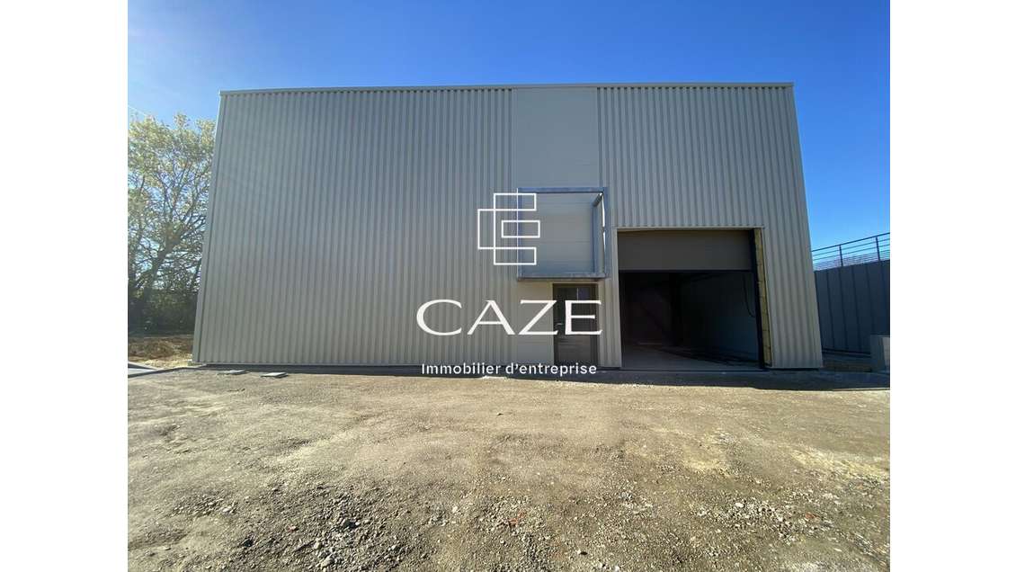 Local d'activité 203m² à vendre à Artigues N89