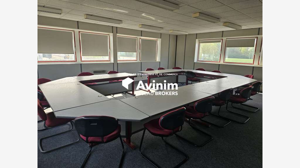 Vente site industriel 10584m² terrain 5ha Attignat